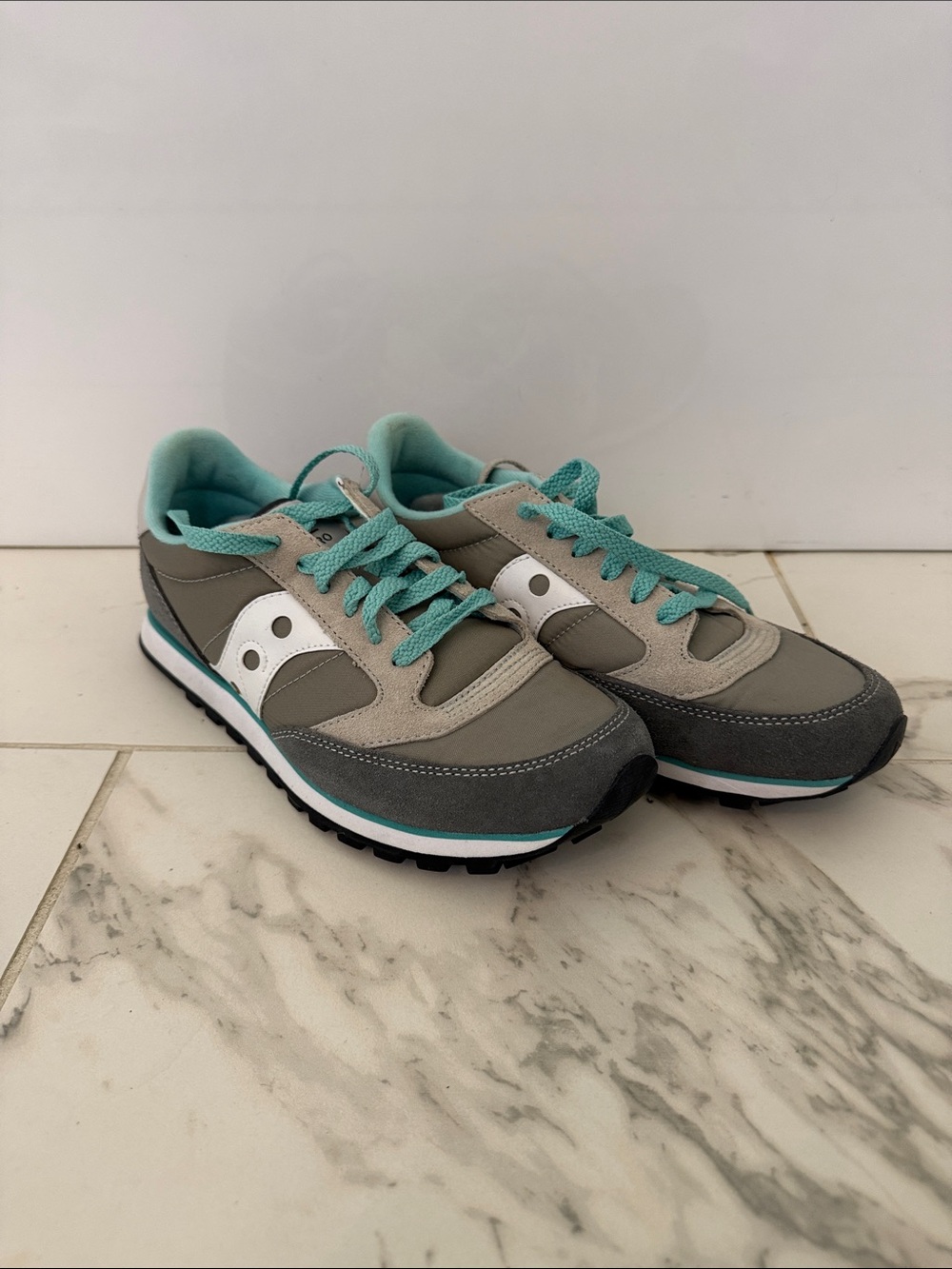 Saucony Gray & Teal Low-Top Sneakers